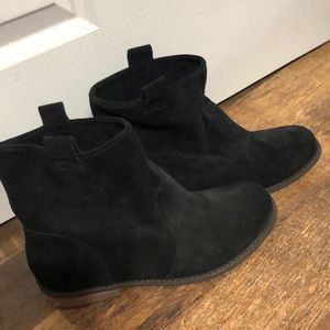 Flat suede booties